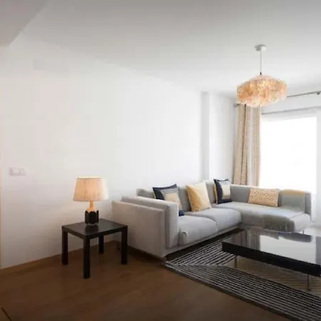 Apartment Modern For Family And Group Of Friends Sacavem